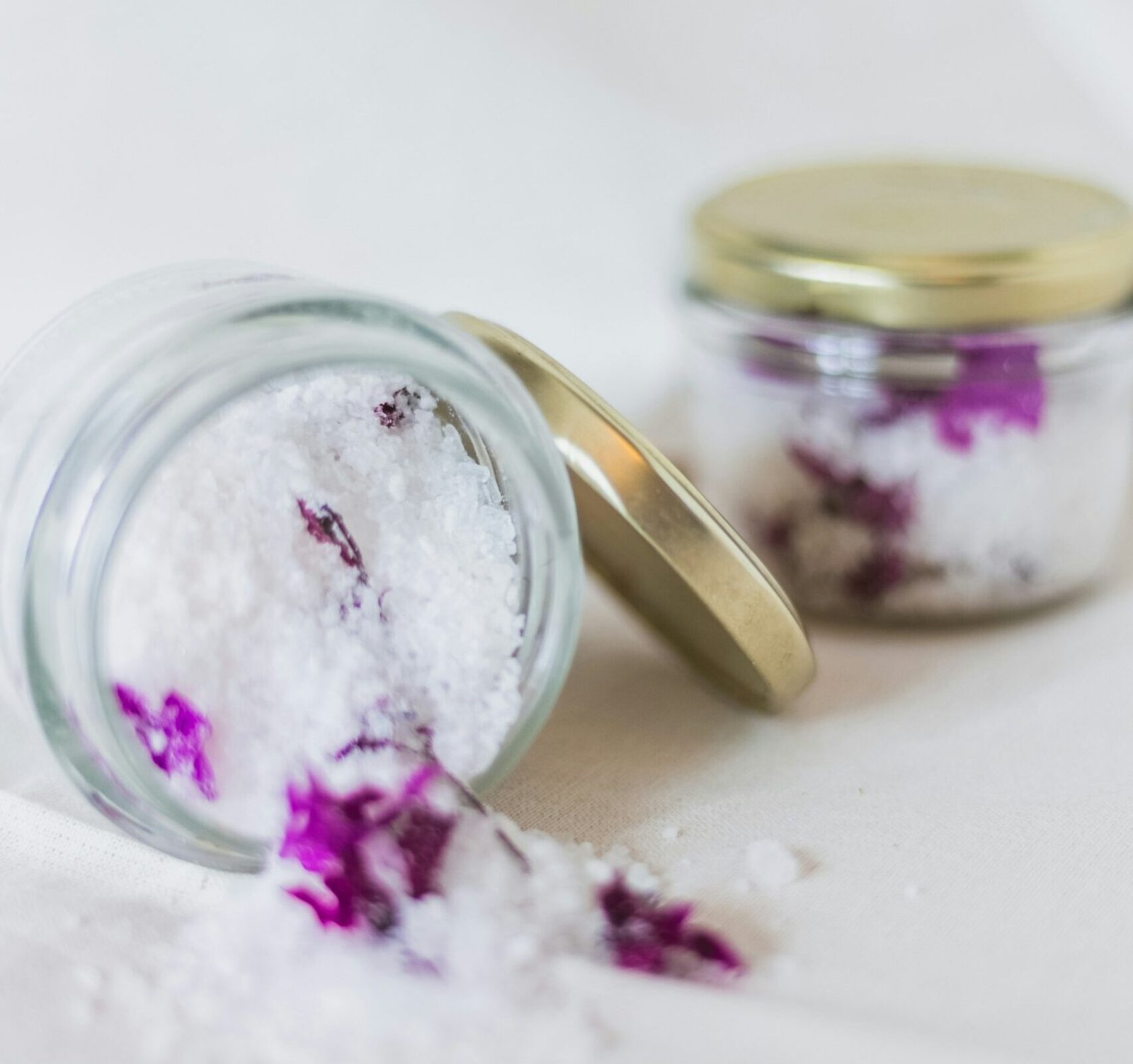 Herbal bath salt